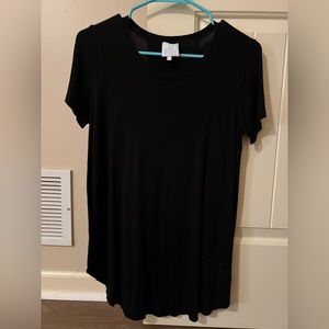Black tunic top from The Mint Julep Boutique